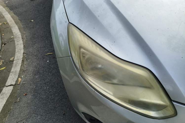 Used Ford Focus 2012 Sedan 1.6L Automatic Comfort Model Right Front Headlight