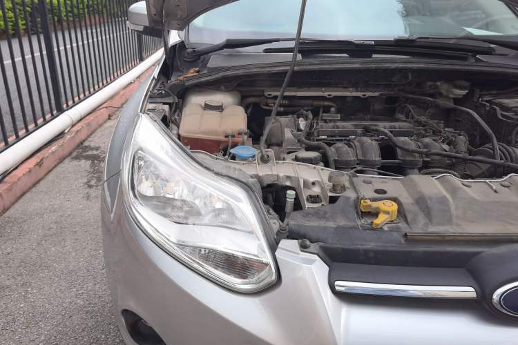 Used Ford Focus 2012 Hatchback 1.6L Automatic Comfort Model Right Front Headlight