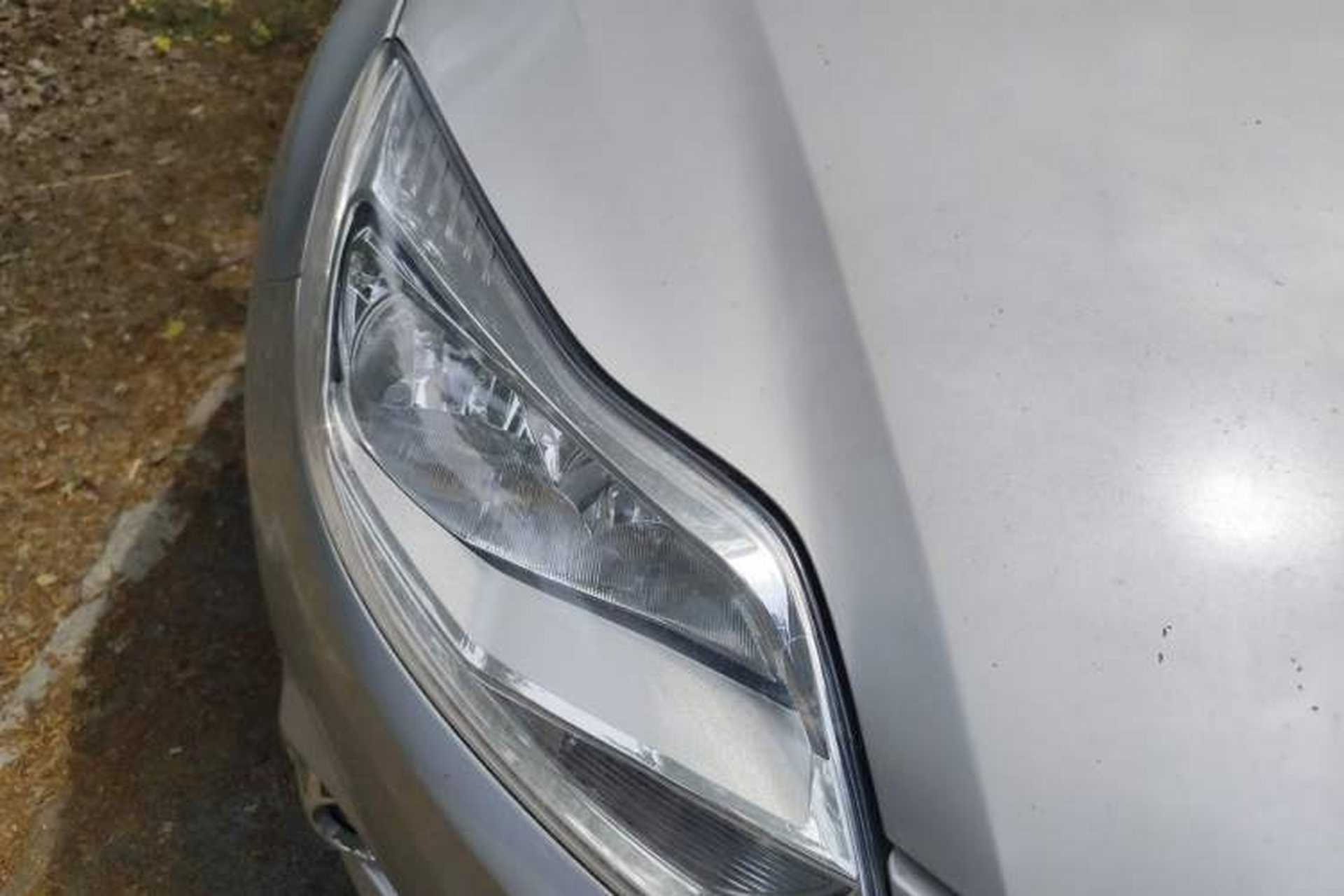 Used Ford Focus 2012 Sedan 1.6L Manual Fashion Edition Right Front Headlight