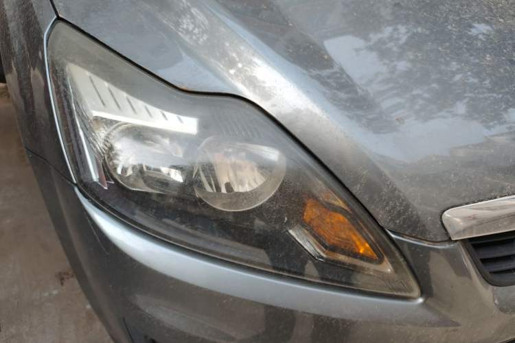 Used Ford Focus 2012 Hatchback Classic 1.8L Automatic Base Model Right Front Headlight