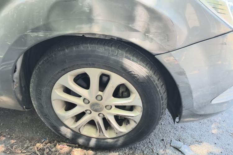 Used Ford Focus 2012 Sedan Classic 1.8L Automatic Base Model Right Front Wheel Hub