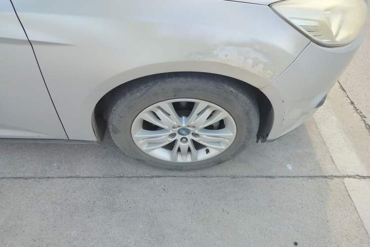 Used Ford Focus 2012 Sedan 1.6L Manual Comfort Model Right Front Wheel Hub