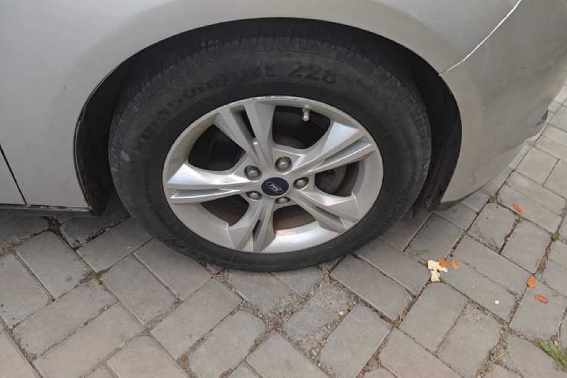 Used Ford Focus 2012 Hatchback 1.6L Manual Fashion Edition Right Front Wheel Hub