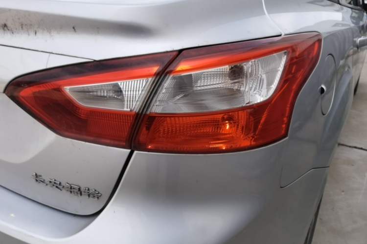 Used Ford Focus 2012 Sedan 1.6L Automatic Comfort Model Right Rear Taillight