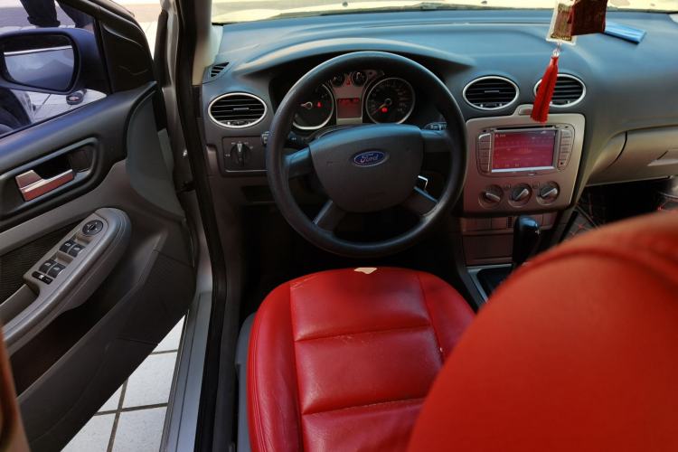 Used Ford Focus 2012 Hatchback Classic 1.8L Automatic Base Model Steering Wheel