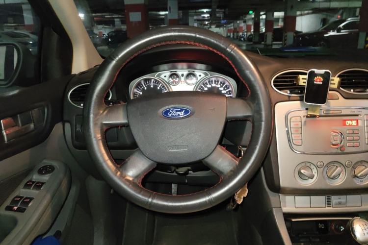 Used Ford Focus 2012 Hatchback Classic 1.8L Manual Base Model Steering Wheel