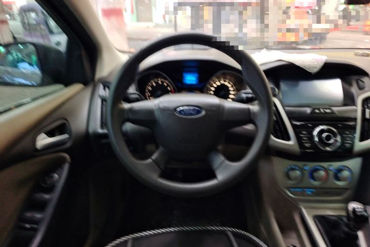 Used Ford Focus 2012 Sedan 1.6L Manual Comfort Model Steering Wheel