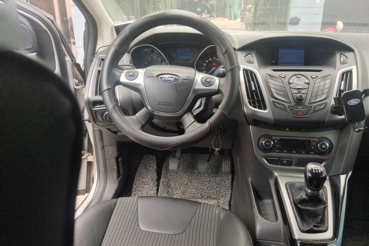 Used Ford Focus 2012 Hatchback 1.6L Manual Fashion Edition Steering Wheel