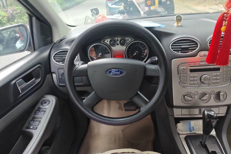 Used Ford Focus 2012 Hatchback Classic 1.8L Automatic Base Model Steering Wheel