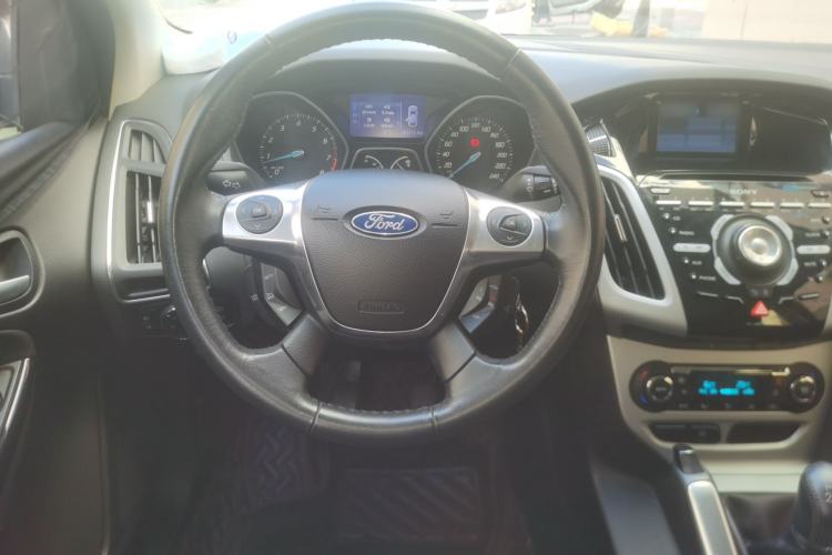 Used Ford Focus 2012 Hatchback 2.0L Manual Luxury Sport Model Steering Wheel