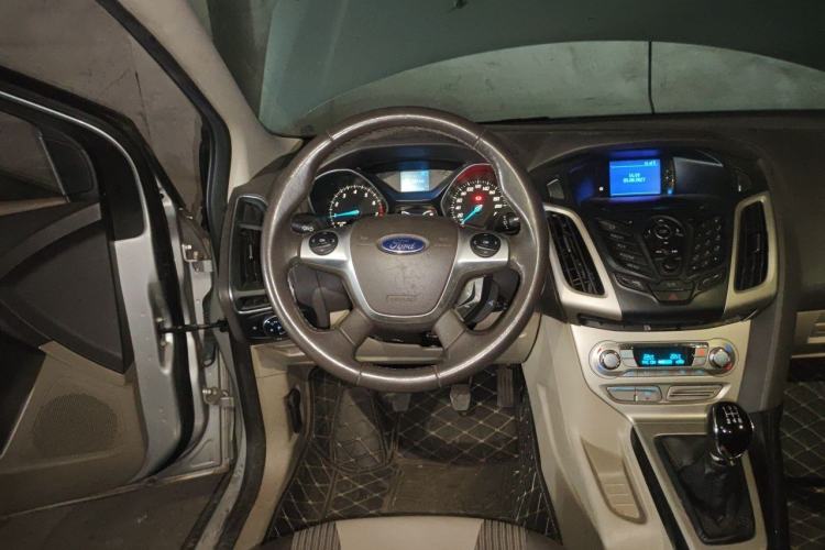 Used Ford Focus 2012 Hatchback 1.6L Manual Fashion Edition Steering Wheel