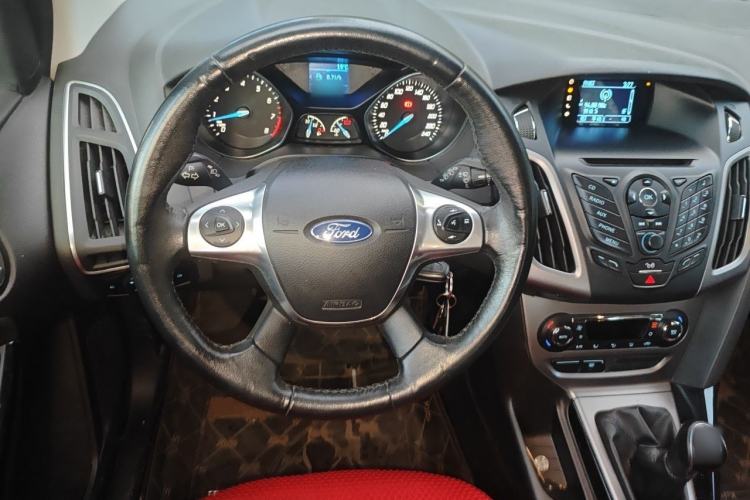 Used Ford Focus 2012 Hatchback 1.6L Manual Fashion Edition Steering Wheel