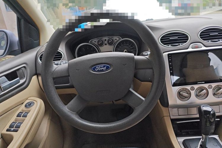 Used Ford Focus 2012 Sedan Classic 1.8L Automatic Base Model Steering Wheel