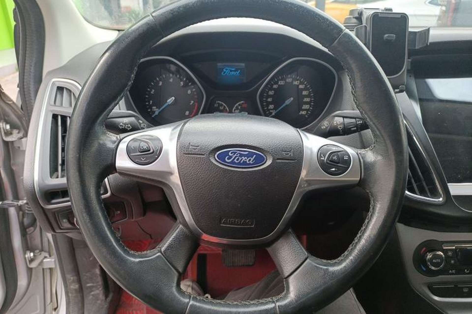 Used Ford Focus 2012 Sedan 1.6L Automatic Fashion Edition Steering Wheel