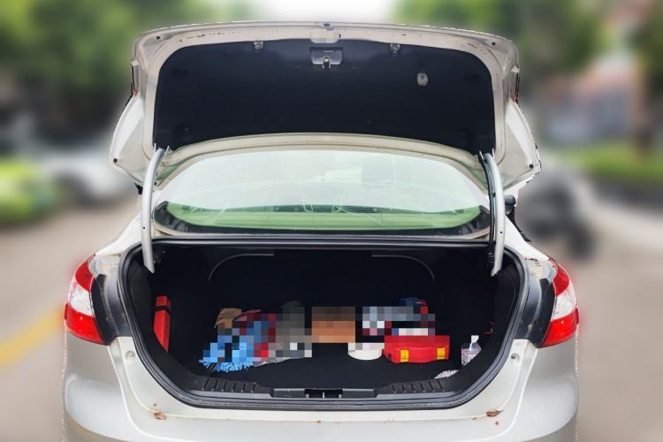 Used Ford Focus 2012 Sedan 1.6L Automatic Fashion Edition Trunk
