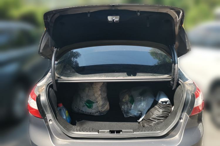 Used Ford Focus 2012 Sedan 1.6L Automatic Comfort Model Trunk