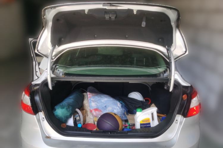 Used Ford Focus 2012 Sedan 1.6L Manual Comfort Model Trunk