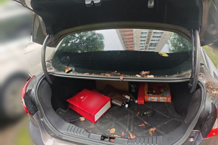 Used Ford Focus 2012 Sedan 1.6L Automatic Fashion Edition Trunk