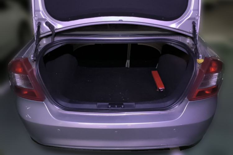 Used Ford Focus 2012 Sedan Classic 1.8L Automatic Fashion Edition Trunk