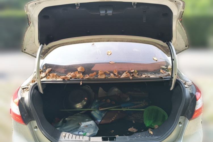 Used Ford Focus 2012 Hatchback 1.6L Automatic Fashion Edition Trunk