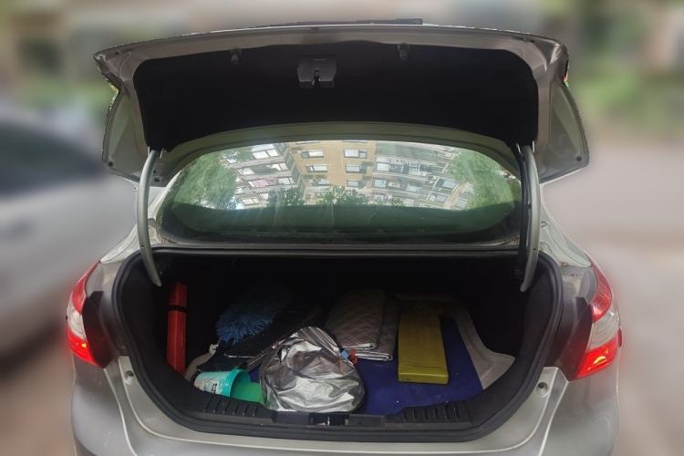 Used Ford Focus 2012 Sedan 1.6L Automatic Fashion Edition Trunk