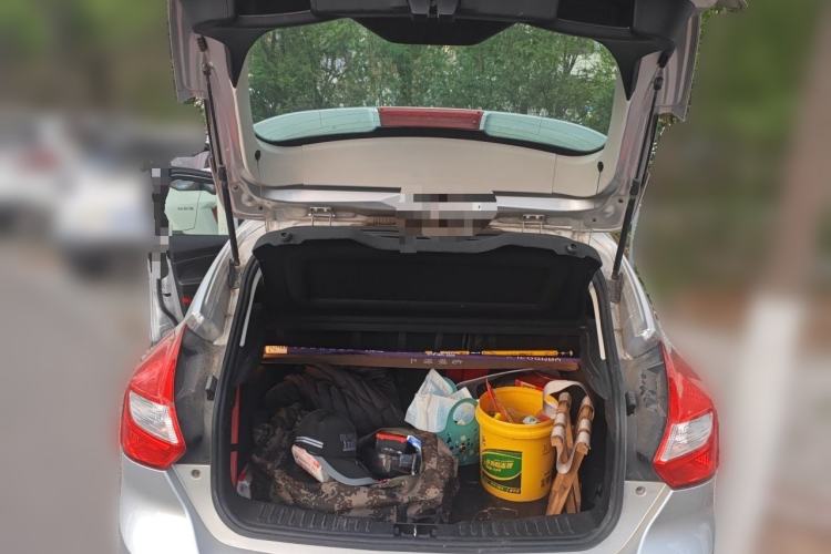 Used Ford Focus 2012 Hatchback 1.6L Manual Fashion Edition Trunk