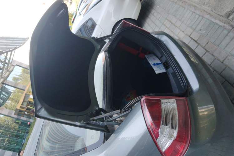 Used Ford Focus 2012 Sedan Classic 1.8L Manual Base Model Trunk