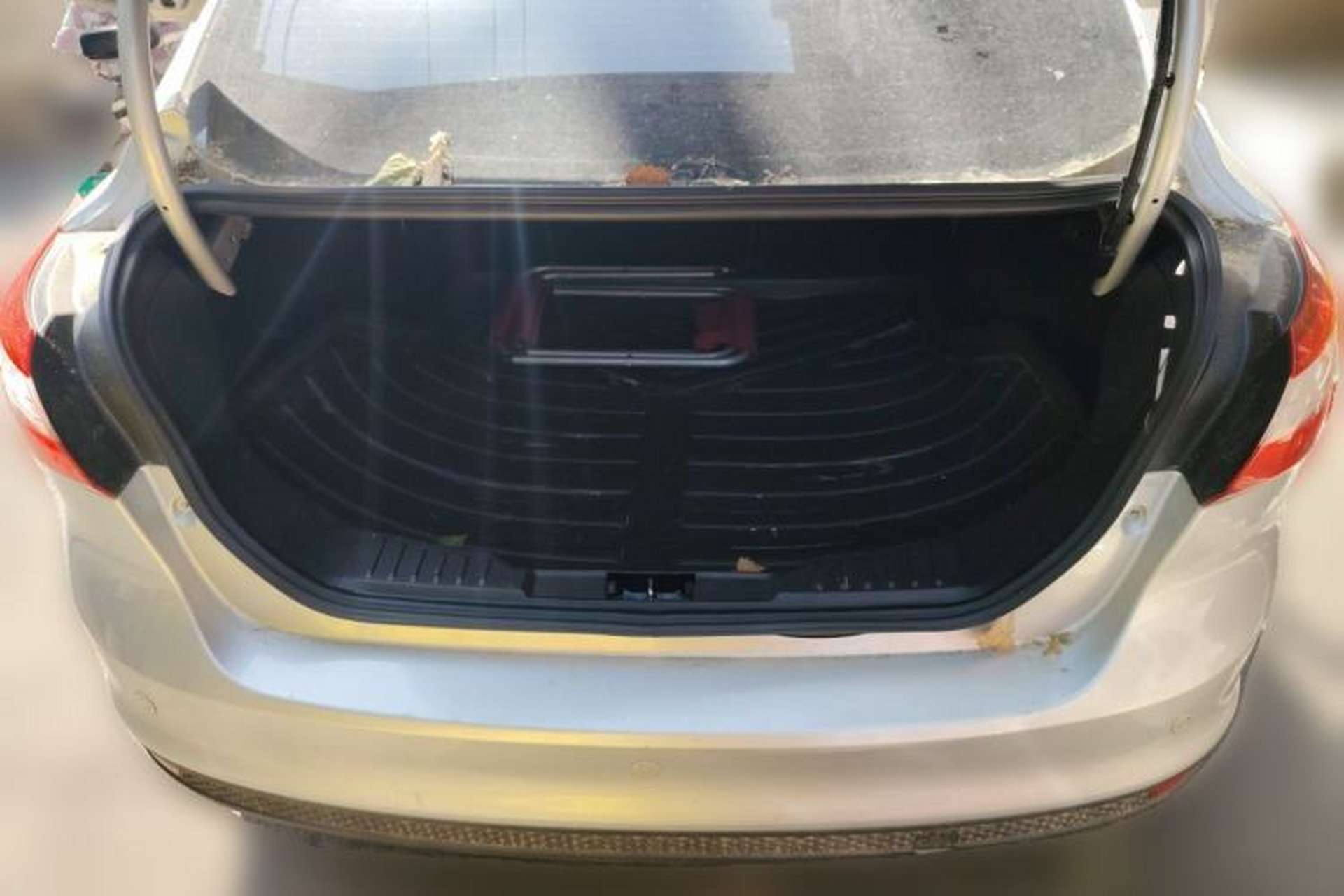 Used Ford Focus 2012 Sedan 1.6L Automatic Fashion Edition Trunk