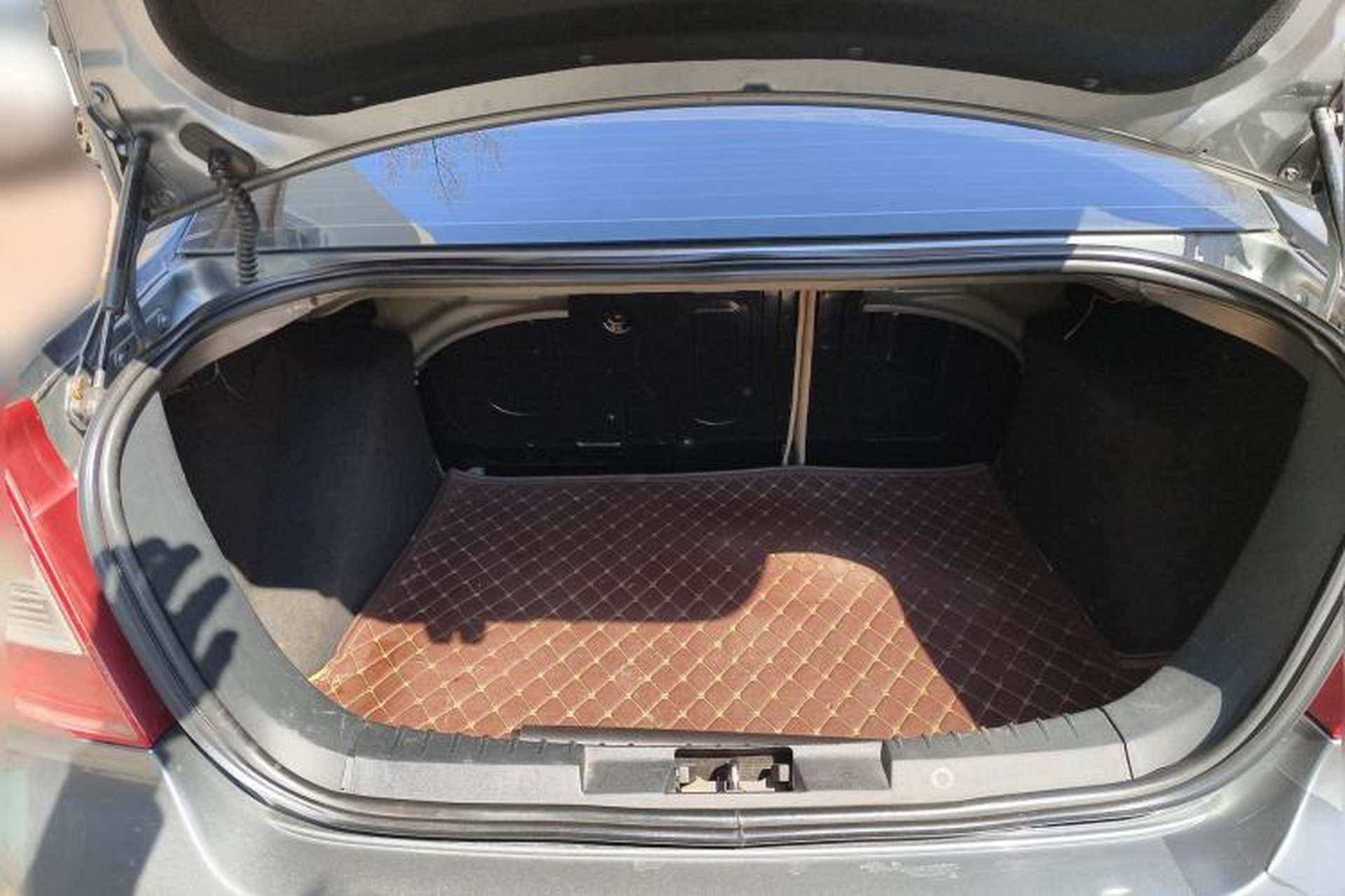 Used Ford Focus 2012 Sedan Classic 1.8L Manual Fashion Edition Trunk