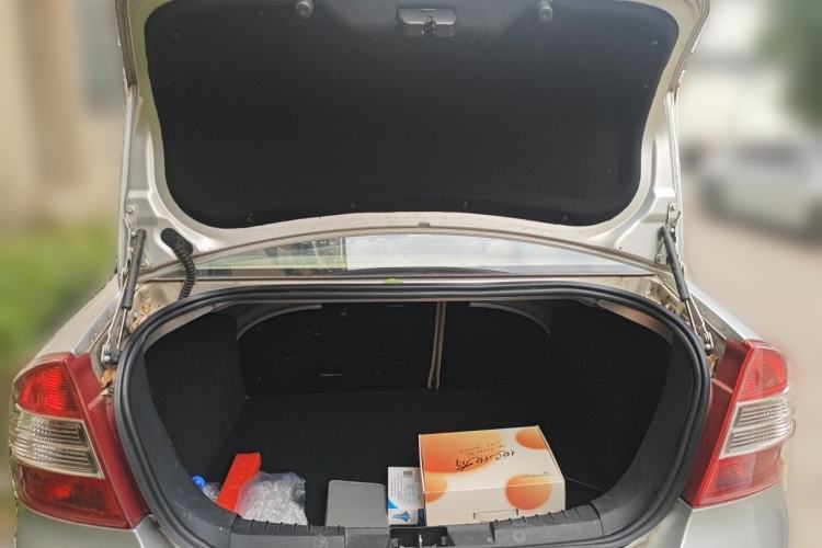 Used Ford Focus 2012 Sedan Classic 1.8L Automatic Base Model Trunk