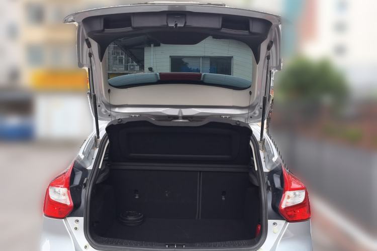 Used Ford Focus 2012 Hatchback 1.6L Automatic Comfort Model Trunk