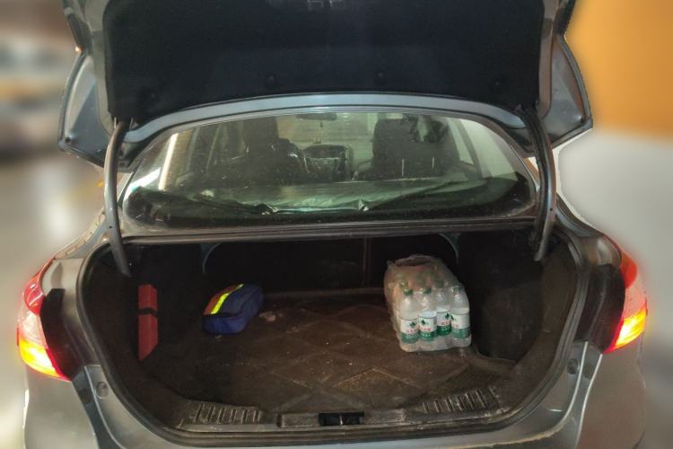 Used Ford Focus 2012 Sedan 1.6L Automatic Fashion Edition Trunk