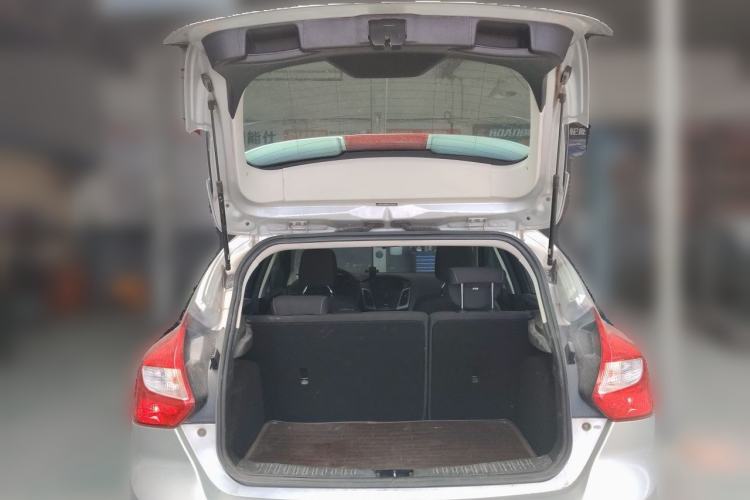 Used Ford Focus 2012 Hatchback 1.6L Automatic Comfort Model Trunk