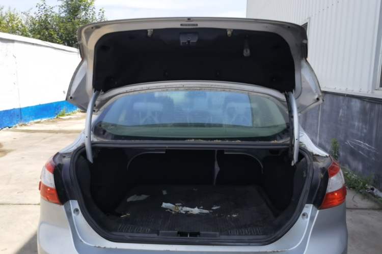 Used Ford Focus 2012 Sedan 1.6L Automatic Comfort Model Trunk