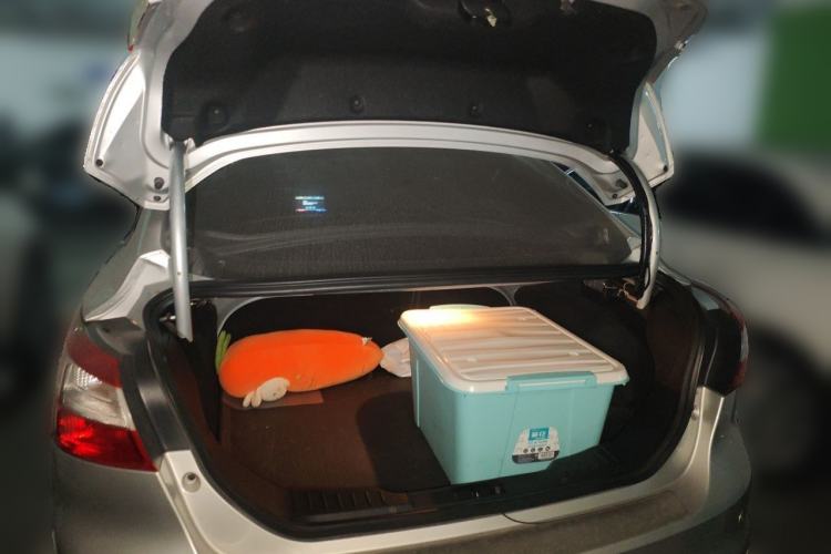 Used Ford Focus 2012 Sedan 1.6L Automatic Fashion Edition Trunk
