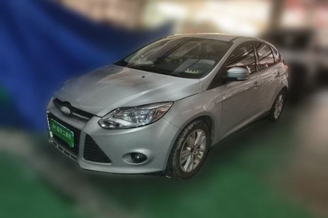 Ojetý Ford Focus 2012 Sedan 1.6L Manual Comfort Model