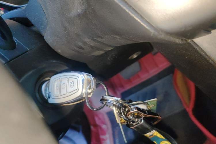 Used Ford Focus 2012 Sedan 1.6L Automatic Fashion Edition Vehicle Key