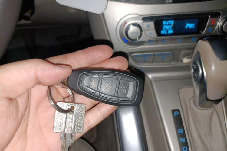 Used Ford Focus 2012 Sedan 2.0L Automatic Flagship Model Vehicle Key