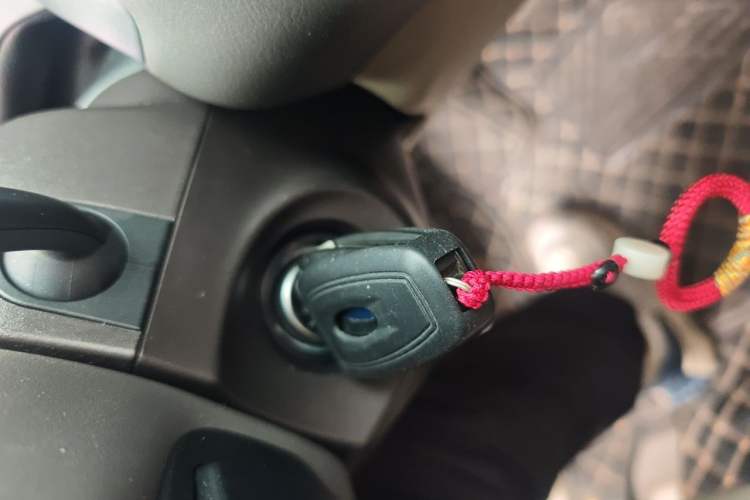 Used Ford Focus 2012 Hatchback 1.6L Automatic Fashion Edition Vehicle Key