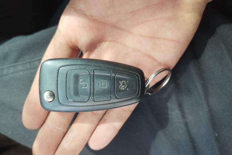 Used Ford Focus 2012 Hatchback 1.6L Manual Comfort Model Vehicle Key