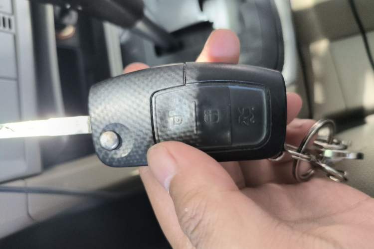 Used Ford Focus 2012 Sedan Classic 1.8L Automatic Base Model Vehicle Key