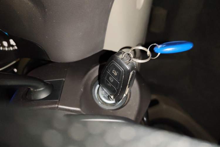 Used Ford Focus 2012 Sedan 1.6L Automatic Fashion Edition Vehicle Key