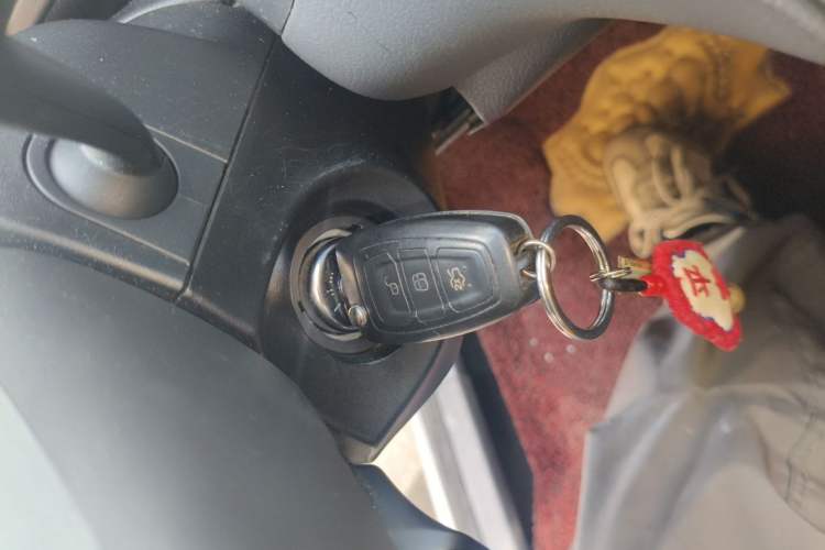 Used Ford Focus 2012 Sedan 1.6L Automatic Fashion Edition Vehicle Key