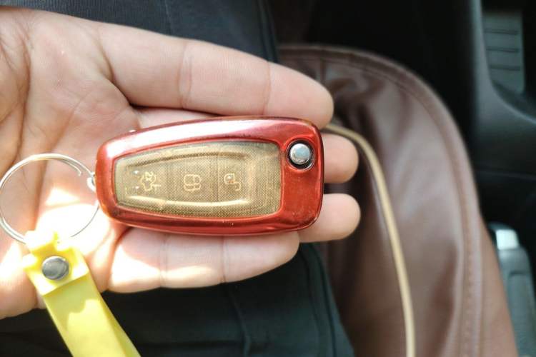 Used Ford Focus 2012 Sedan 1.6L Automatic Fashion Edition Vehicle Key
