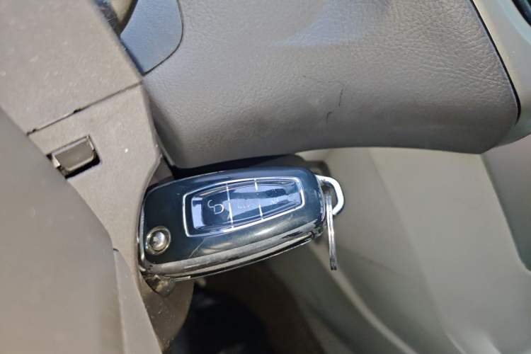 Used Ford Focus 2012 Sedan 1.6L Manual Fashion Edition Vehicle Key