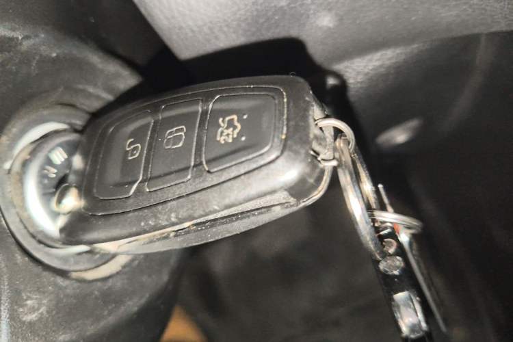 Used Ford Focus 2012 Sedan 1.6L Automatic Fashion Edition Vehicle Key