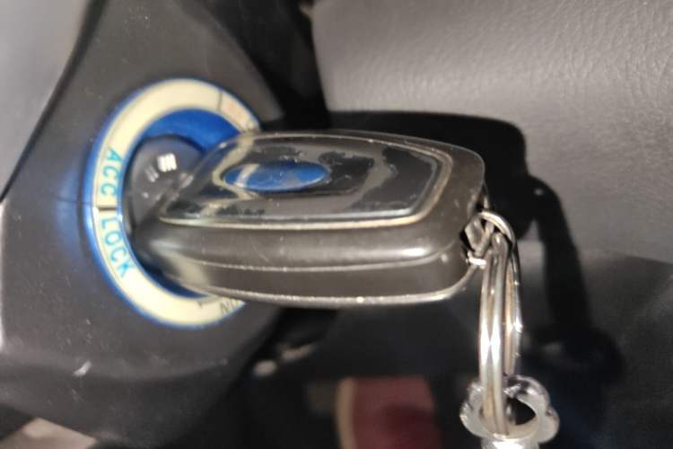 Used Ford Focus 2012 Sedan 1.6L Automatic Fashion Edition Vehicle Key