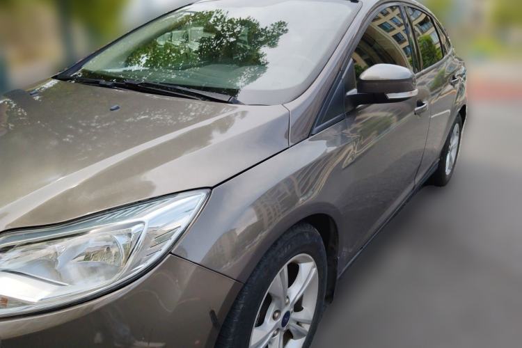 Ford Focus 2012 Sedan 1.6L Automatic Fashion Edition مستعملة Guazi used car, China used car export, Used car for sale, Used cars, Cheapest cars for sale