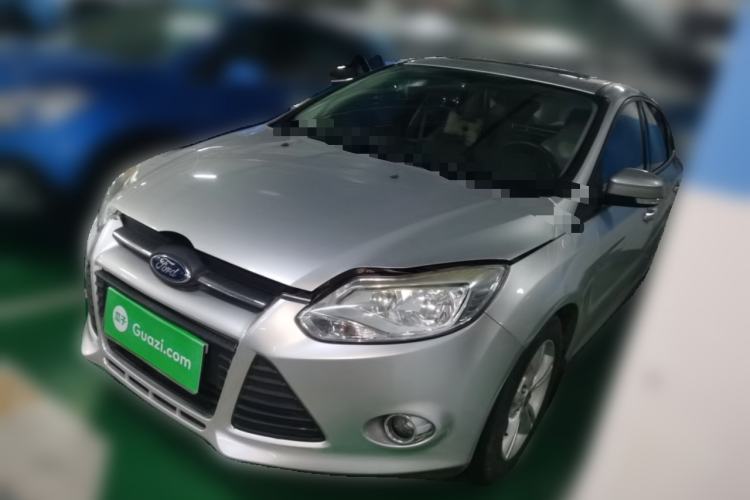 Used Ford Focus 2012 Hatchback 1.6L Automatic Fashion Edition Guazi used car, China used car export, Used car for sale, Used cars, Cheapest cars for sale