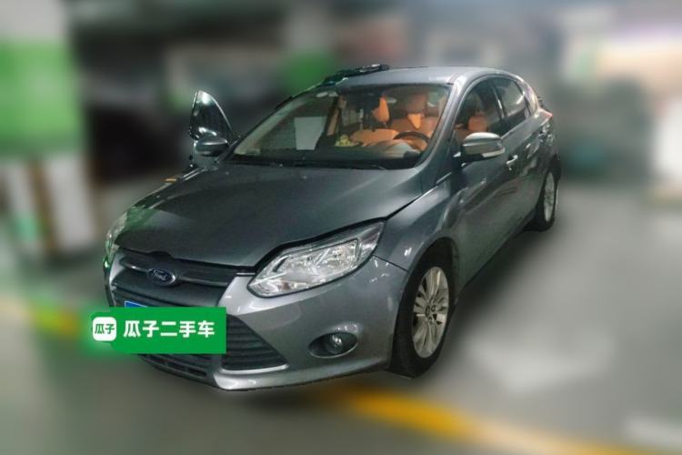 Used Ford Focus 2012 Hatchback 1.6L Automatic Comfort Model Guazi used car, China used car export, Used car for sale, Used cars, Cheapest cars for sale